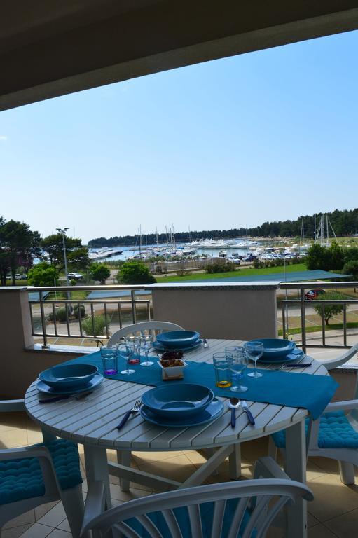 Apartments Nautica Новиград Екстериор снимка